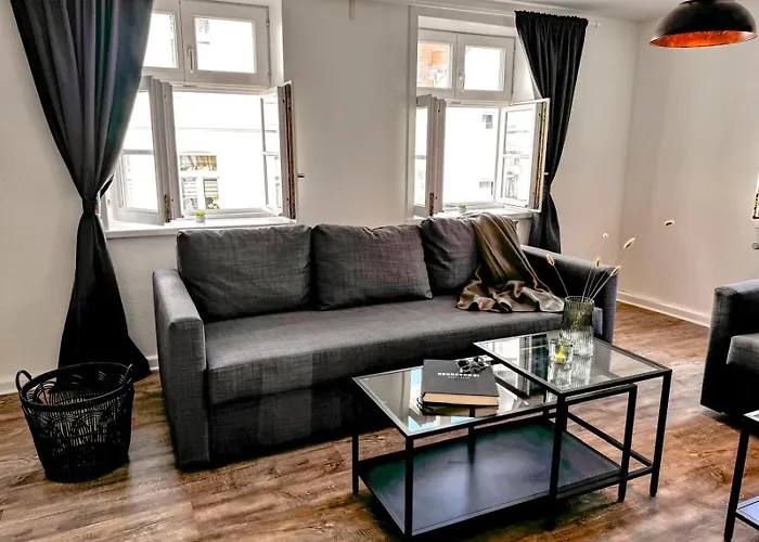 Neunzehn 01 혹스터